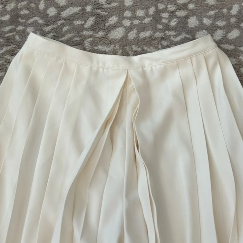 Tory Burch Faye White Ivory Pleated‎ Wide Leg Knee Length Culottes Size 6